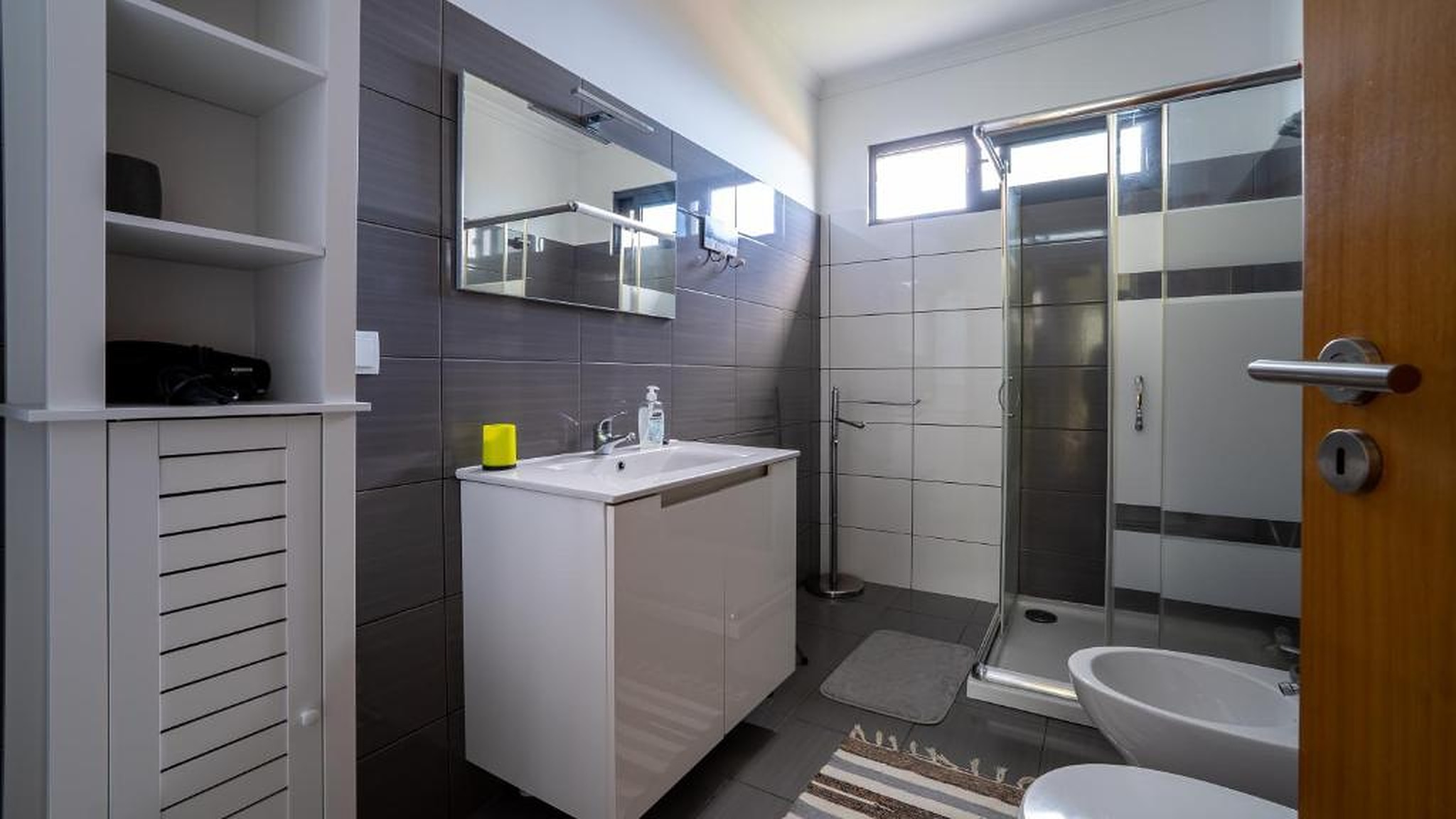 Modern bathroom